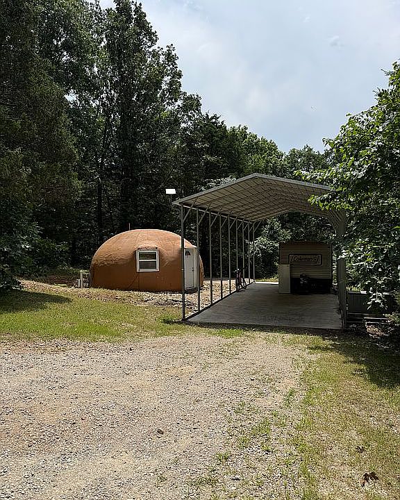 1st image of 152 Old Spring Rd