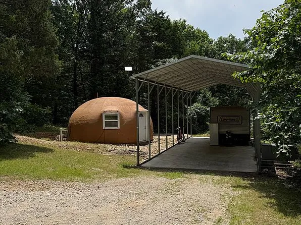 152 Old Spring Rd, Blue Eye, MO 65611