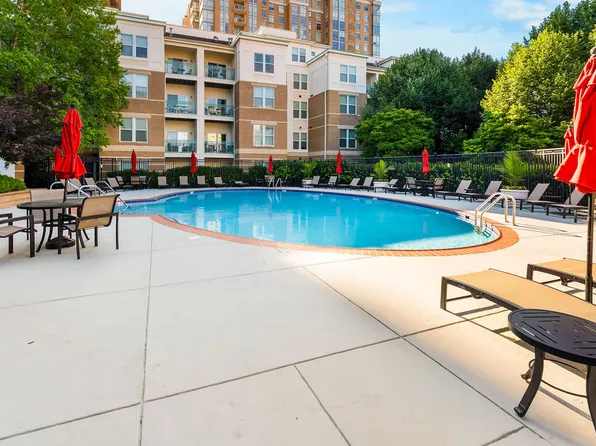 12000 Market St APT 210, Reston, VA 20190