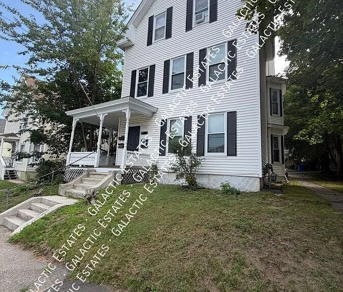 325 Walnut St #2 — Photo 1