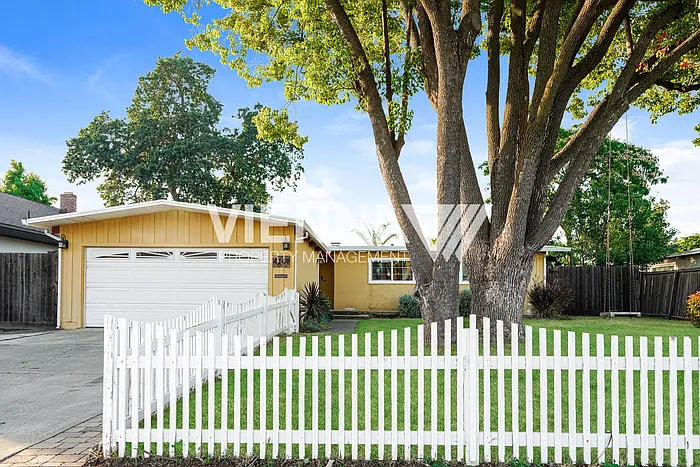 4249 Oterol Ct — Photo 1