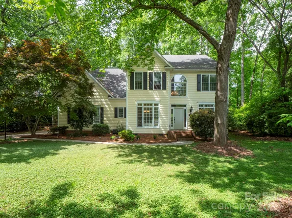 6100 Hunter Ln, Matthews, NC 28104