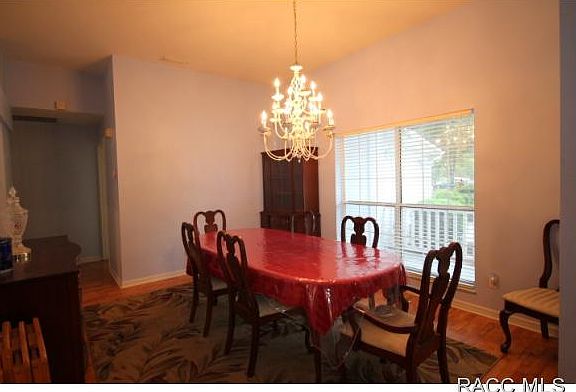 3rd image of 510 E Knightsbridge Pl