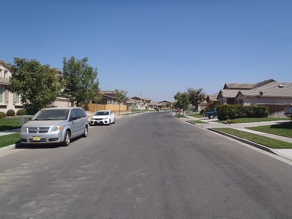 4th image of 3342 W Stewart Ave