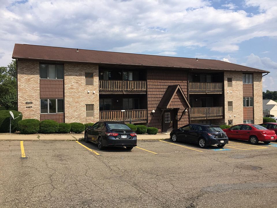 1st image of 4409 Country Club Dr APT 43