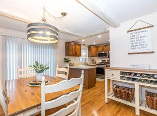 12 Scotty Hollow Dr #A, Chelmsford, MA 01863