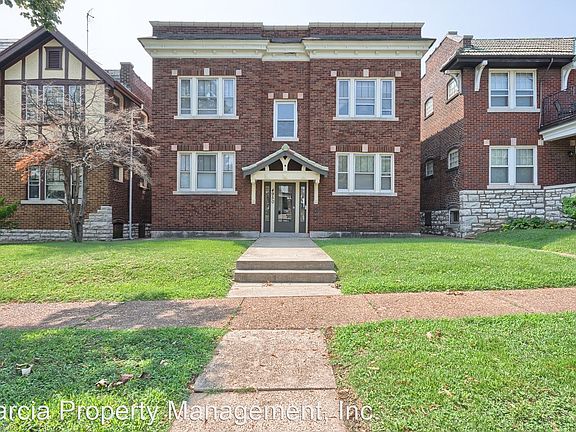 2nd image of 4950 Winona Ave #1W