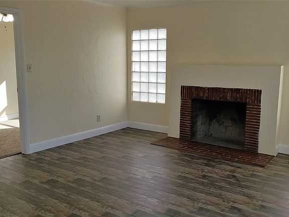 3rd image of 320 N Sierra Vista Ave
