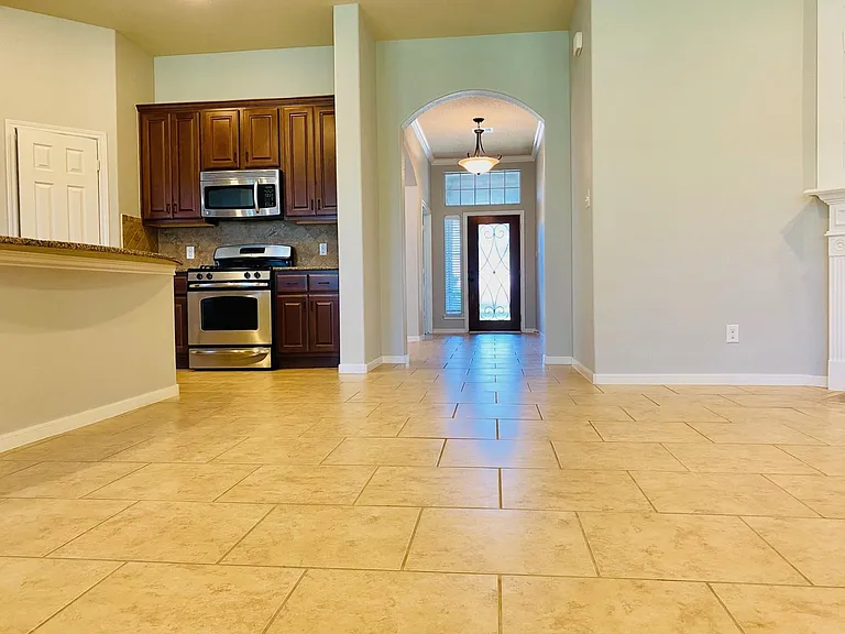 24823 Dutton Point Dr — Photo 12