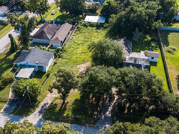 4th image of 9126 Shady Dr