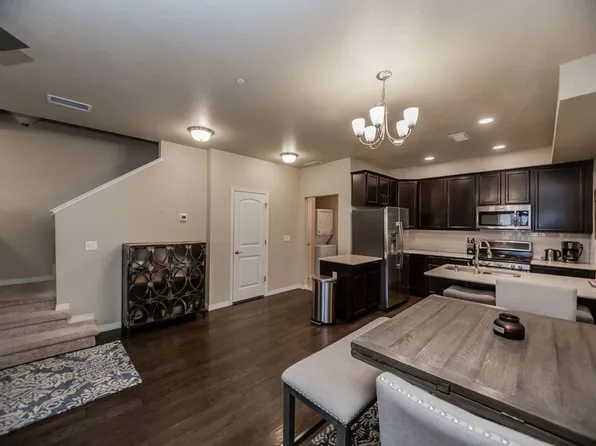 3056 County Fair Ln #3, Fort Collins, CO 80528