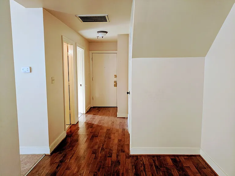 1731 E. Main Street — Photo 8