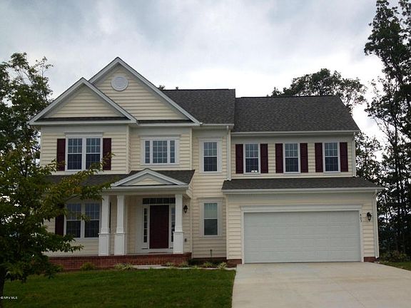 2nd image of 403 Sterling Heights Ln