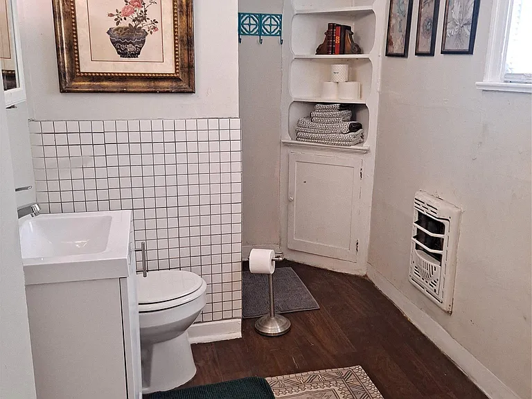 1906 San Gabriel St #1 — Photo 8
