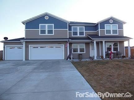 Front of house 4476 sq.ft. 5Bd 4 Ba