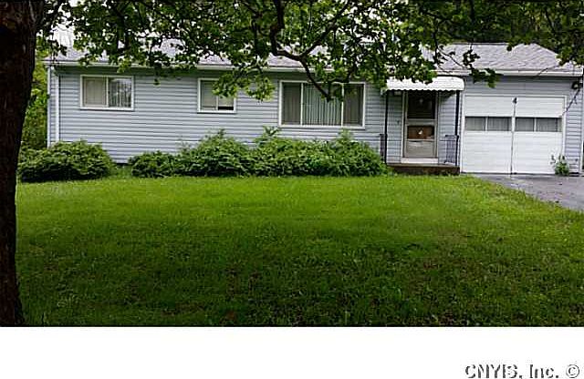 1st image of 4 Westwood Dr