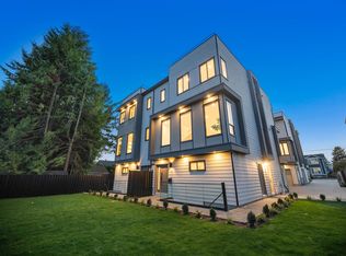 1536 Duthie Ave #3, Burnaby, BC V5A 2R6