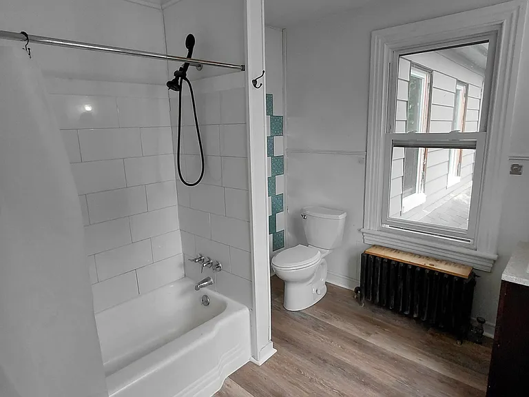 163 Washington St #2 — Photo 10