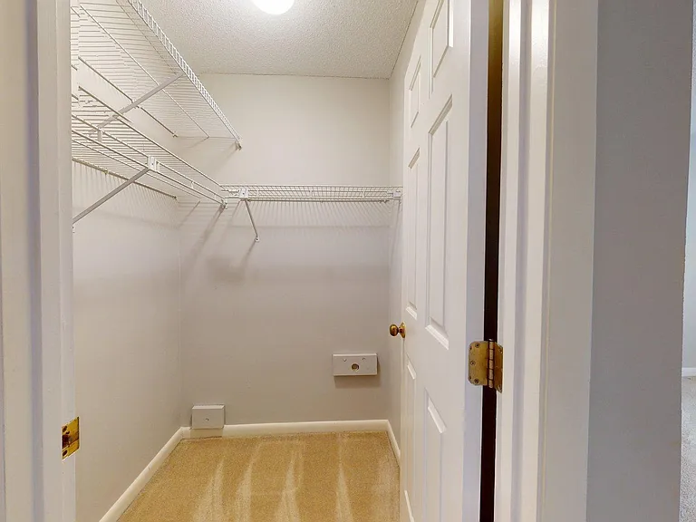 1203 Wilshire Cir — Photo 17