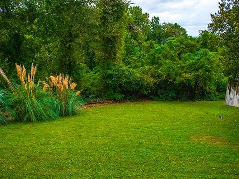 1120 Shades Crest Rd — Photo 4