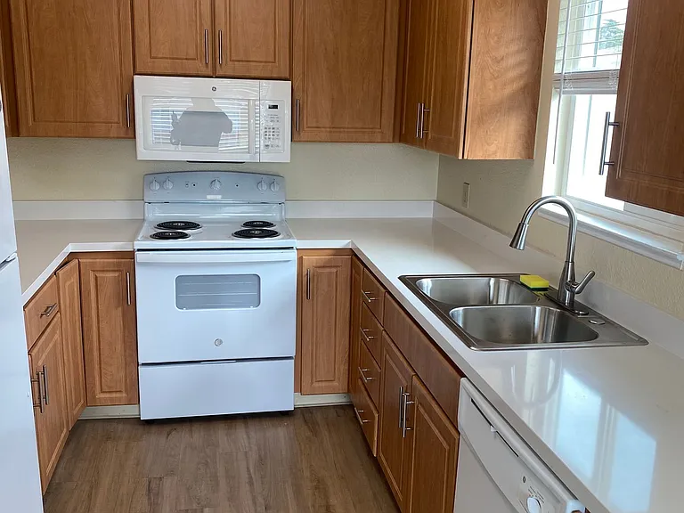 3122 Crescent Ave — Photo 6