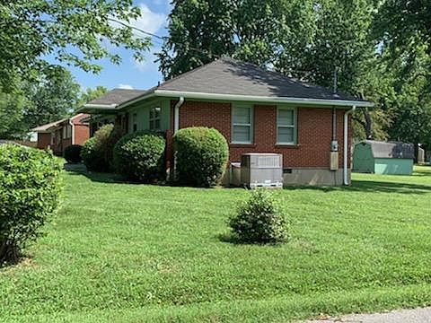 5th image of 1510 Hilldale Dr