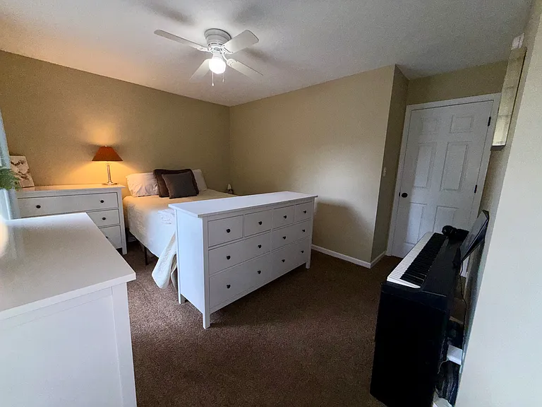 404 Sandersville Ct — Photo 15