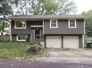 405 N Jackson St, Spring Hill, KS 66083