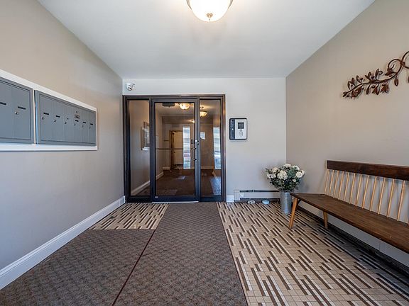 3rd image of 6801 N Ozark Ave APT 1E