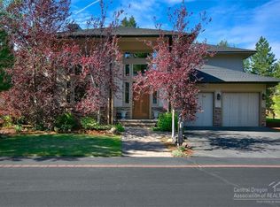 19079 Mount Hood Pl, Bend, OR 97703