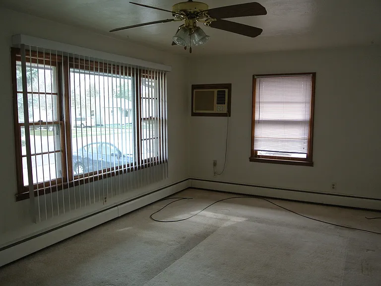 1500 Main St S — Photo 8