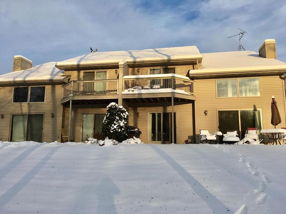 1st image of 509 W Riverview Dr