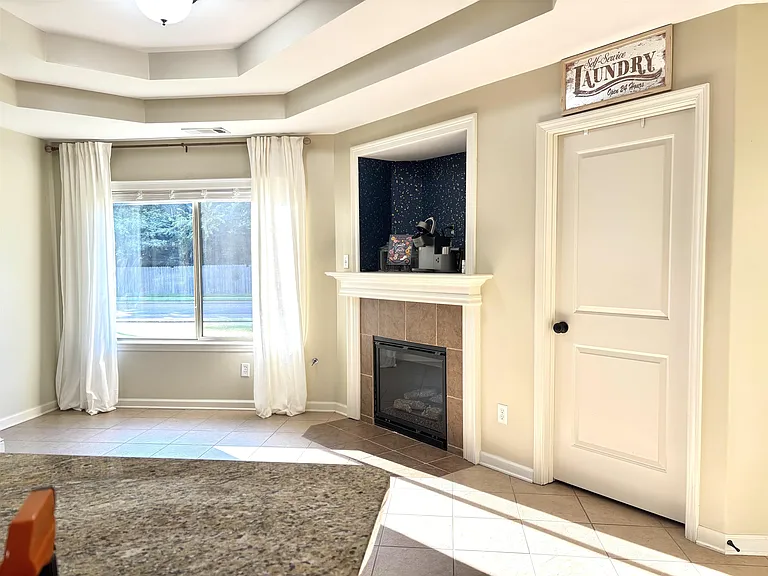 6399 William Hill Dr — Photo 17