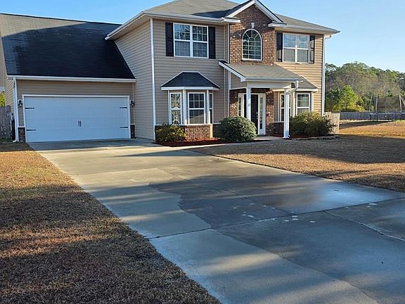 4th image of 608 Mustang Ln NE