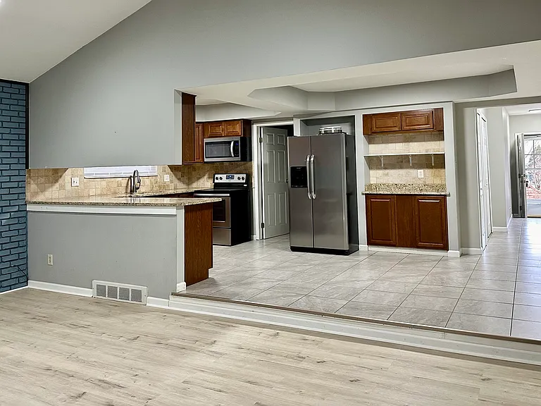 3589 Wakefield Dr — Photo 6