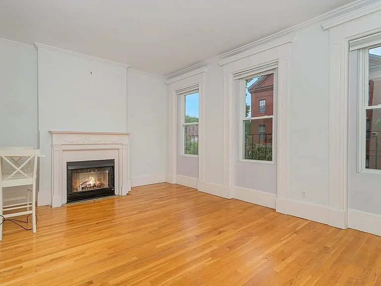 53 Rutland St #2 — Photo 3
