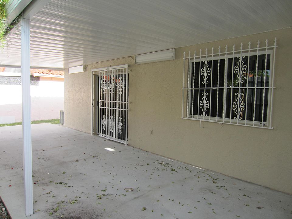 1st image of 8847 NW 110th Ln