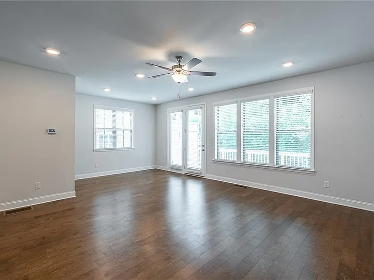 2701 Cedar Pine Way — Photo 12