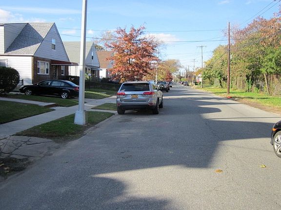 4th image of 11526 175th St