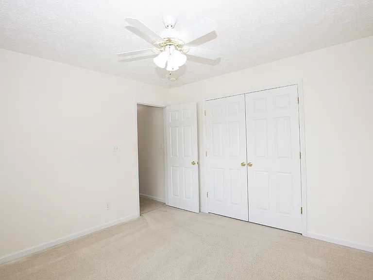 106 Harvest Ln — Photo 46