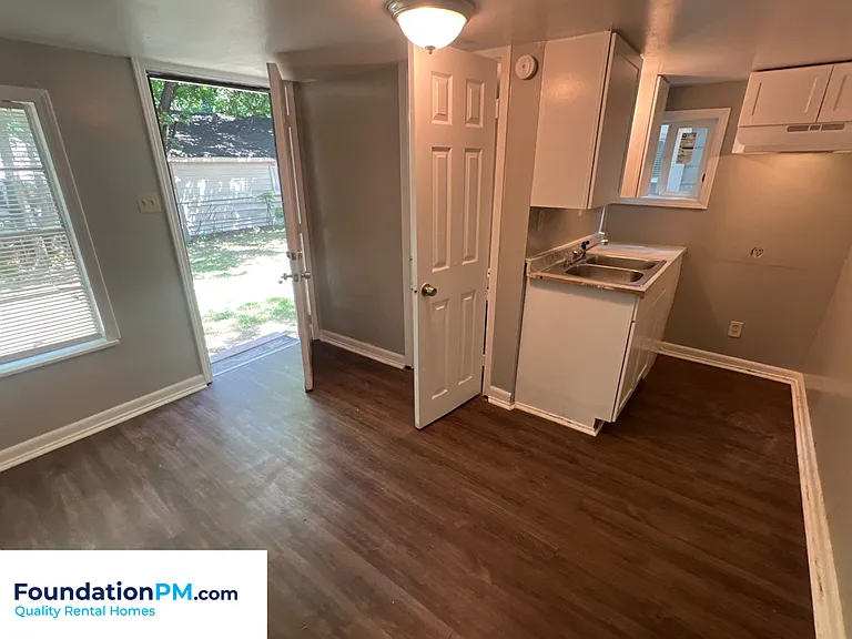 3468 Bowen Ave #4 — Photo 4
