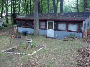 1031 Pocohontas St, Harrison, MI