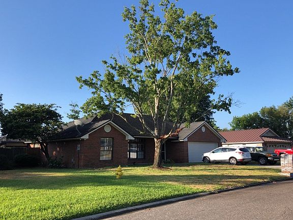 3rd image of 1273 Peabody Dr E