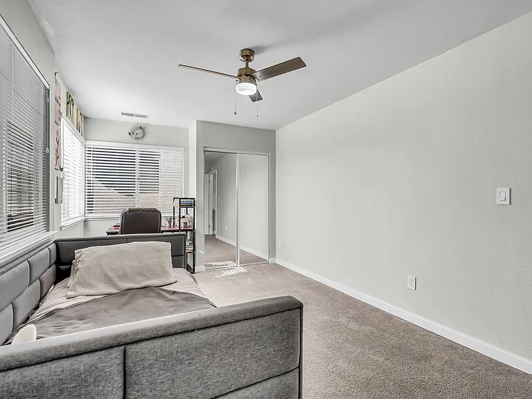 2435 Pinehurst Ct — Photo 34