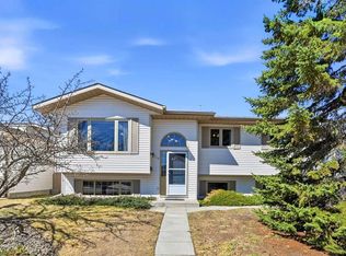 139 E Donnelly Cres, Red Deer, AB T4R2L7