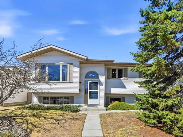 139 E Donnelly Cres, Red Deer, AB T4R 2L7