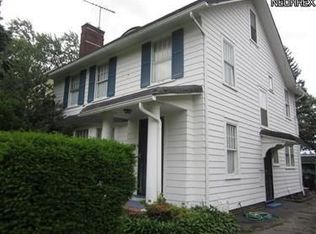 2802 Chadbourne Rd, Cleveland, OH 44120