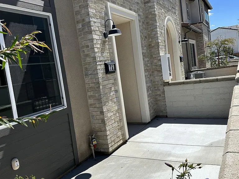 3691 E Moonlight St #75-1 — Photo 41