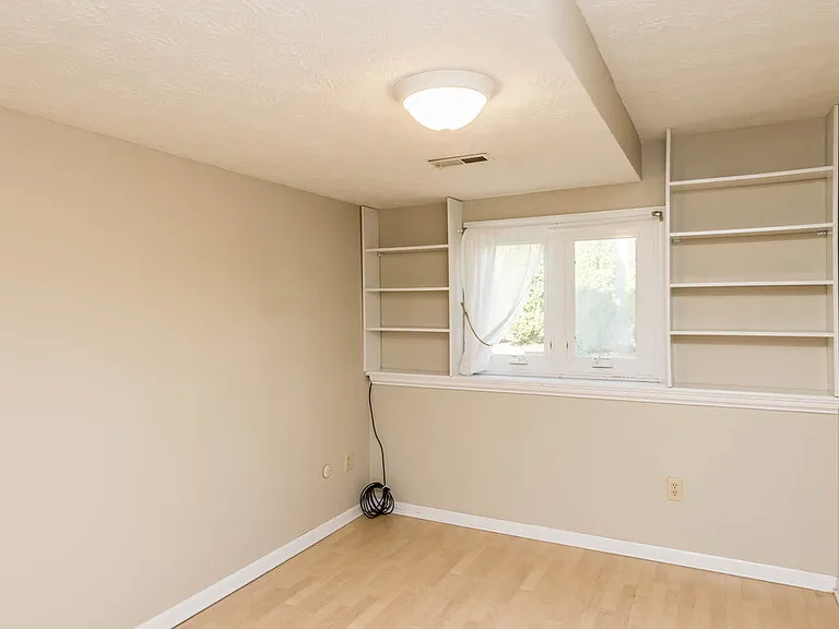 5334 Tara Hill Dr — Photo 24