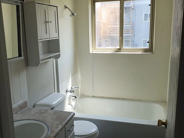 4711 12th Ave — Photo 11